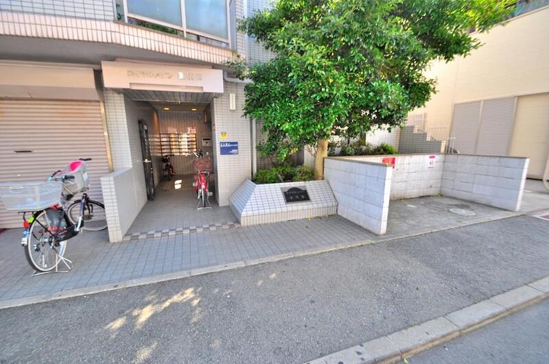 エントランス　オシャレなエントランスです