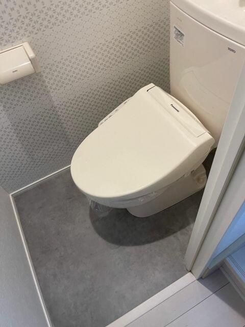 東京メトロ千代田線 町屋駅 徒歩9分 2階建 築11年のトイレ写真