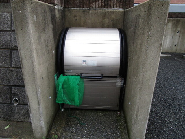 その他共有部分　入居者専用ゴミストッカー