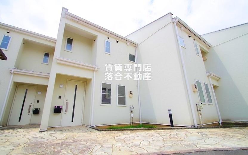 建物外観　おしゃれな建物