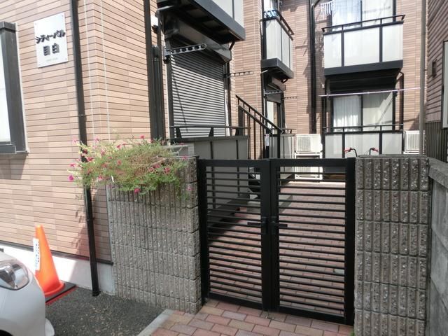 エントランス　エントランス