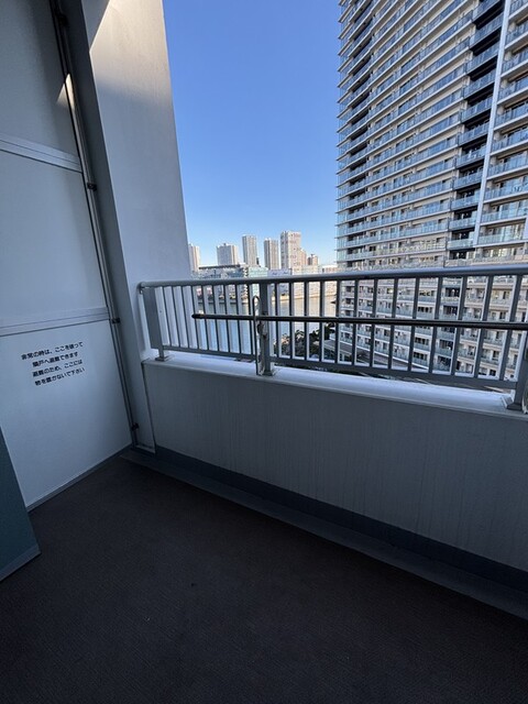 バルコニー　※写真は同タイプ住戸です。