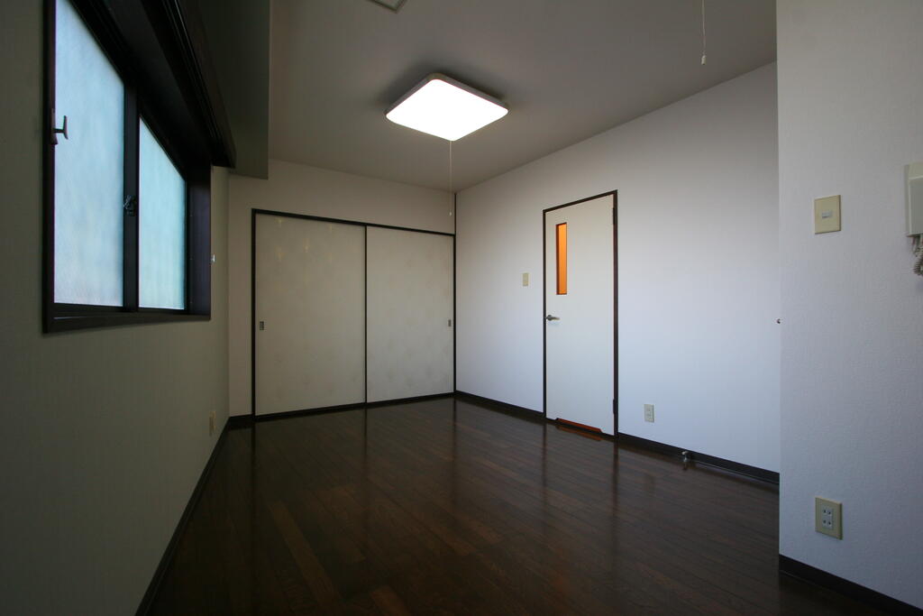 居室・リビング　同タイプ別室撮影