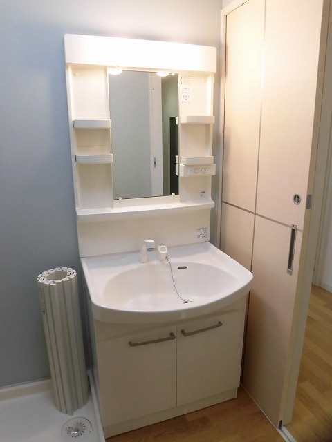 洗面設備　洗髪洗面化粧台