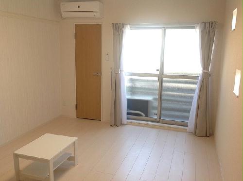 その他部屋・スペース　1Fフローリング　2Fカーペット