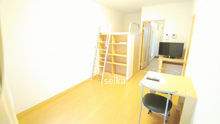 居室・リビング　造り付けベットタイプのお部屋です。