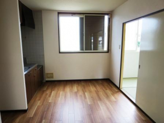 居室・リビング　石橋ハイツ