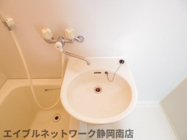 洗面設備　洗面スペースです