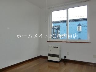 居室・リビング　室内