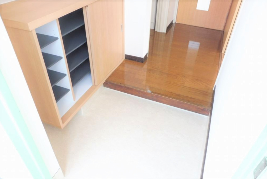 玄関　明るい玄関です