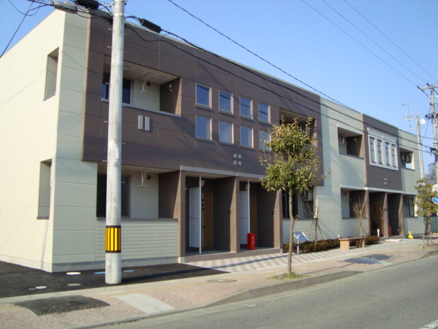 建物外観　外観写真（昼）