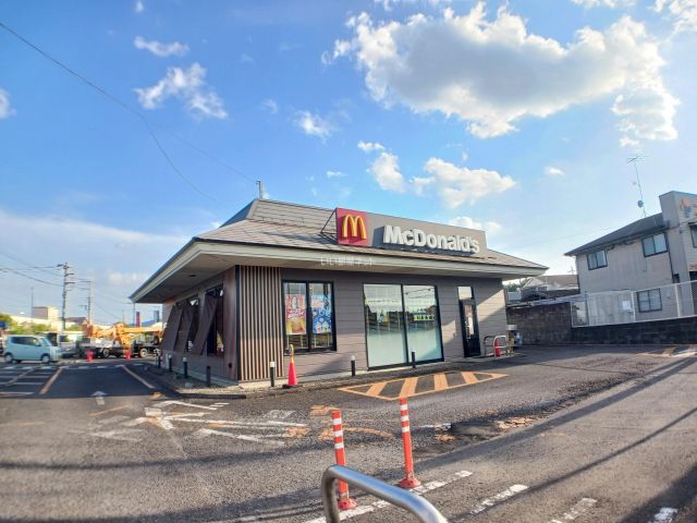飲食店　マクドナルド 50号笠間店（飲食店）まで448m