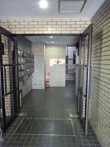 エントランス　エントランス