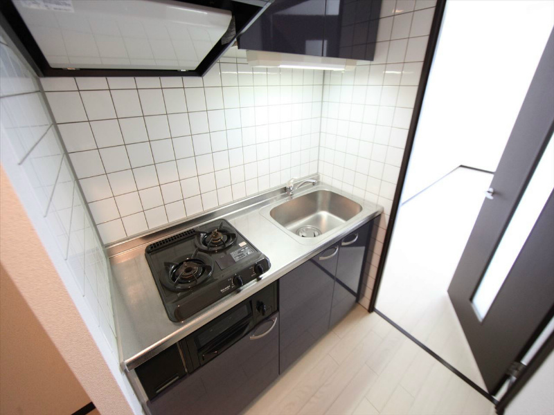 キッチン　システムキッチン（ガス2口コンログリル付）