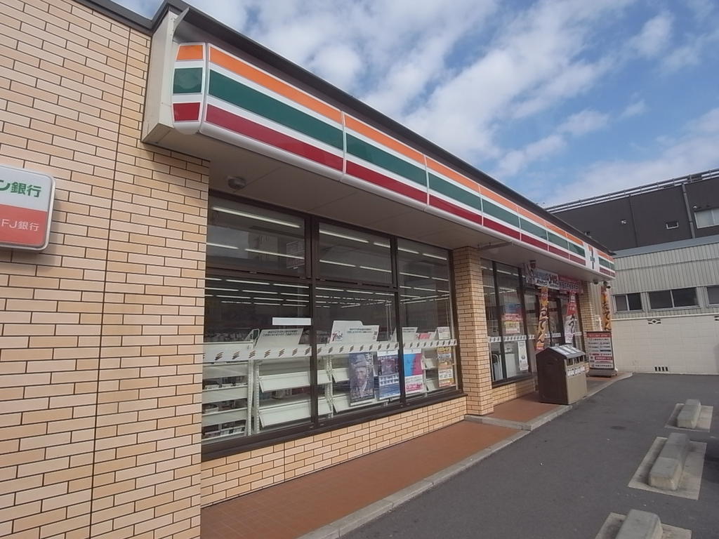 コンビニ　セブンイレブン 名古屋桜山町１丁目店 (コンビニ)（コンビニ）まで186m