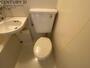 トイレ　浴室にトイレがあります。