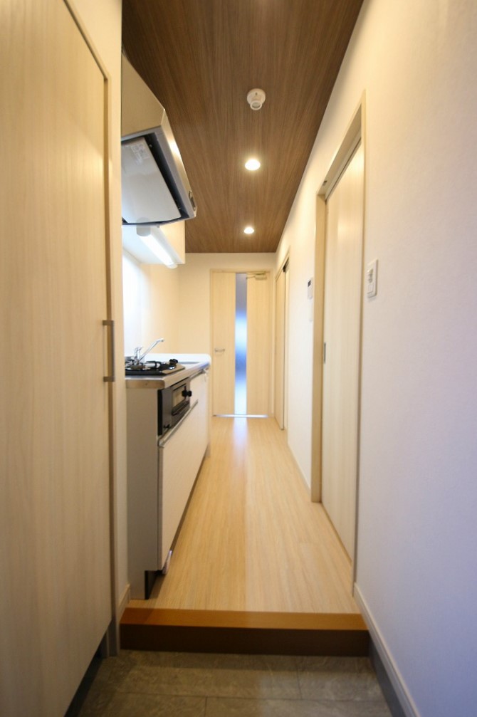 玄関　反転タイプになります。