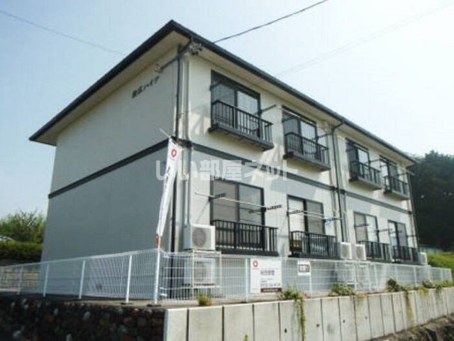 岩広ハイツの建物外観