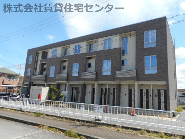 和歌山市大谷のアパートの建物外観