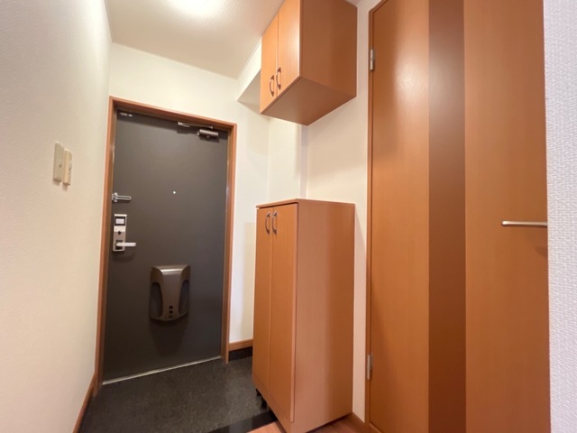 玄関　下駄箱