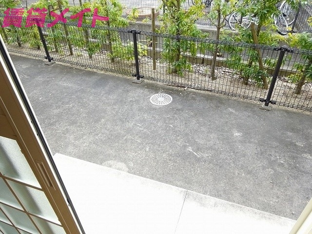 庭　同型参考写真