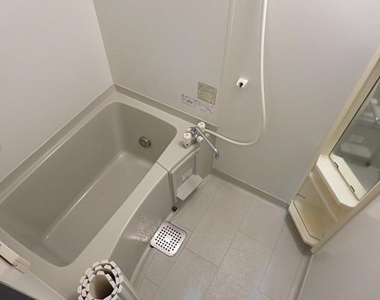 バス・シャワールーム　※別部屋参考画像