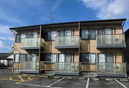 建物外観　2階建て