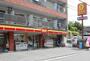 コンビニ　デイリーヤマザキ 日吉店（コンビニ）まで111m