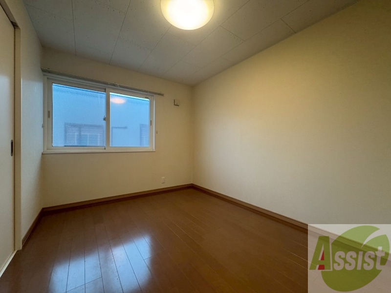 その他部屋・スペース　寝室です。部屋をどう使うかはあなた次第です！