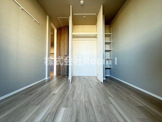 その他部屋・スペース　落ち着いて過ごせるお部屋なので、寝室にいかがでしょうか