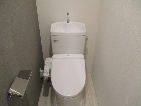 トイレ　シャワー付トイレ