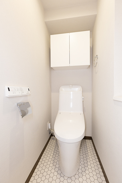 トイレ　※写真は同タイプ住戸です。