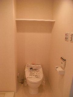 その他　タンク式トイレ