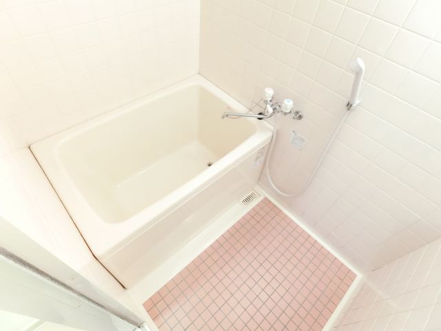 バス・シャワールーム　同物件別部屋