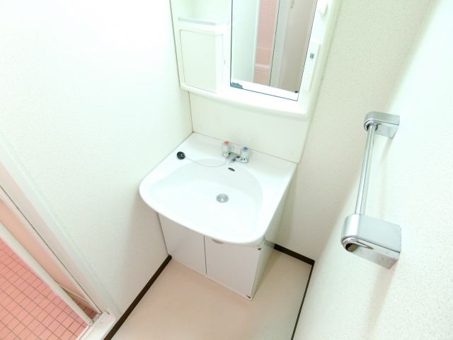 洗面設備　同物件別部屋