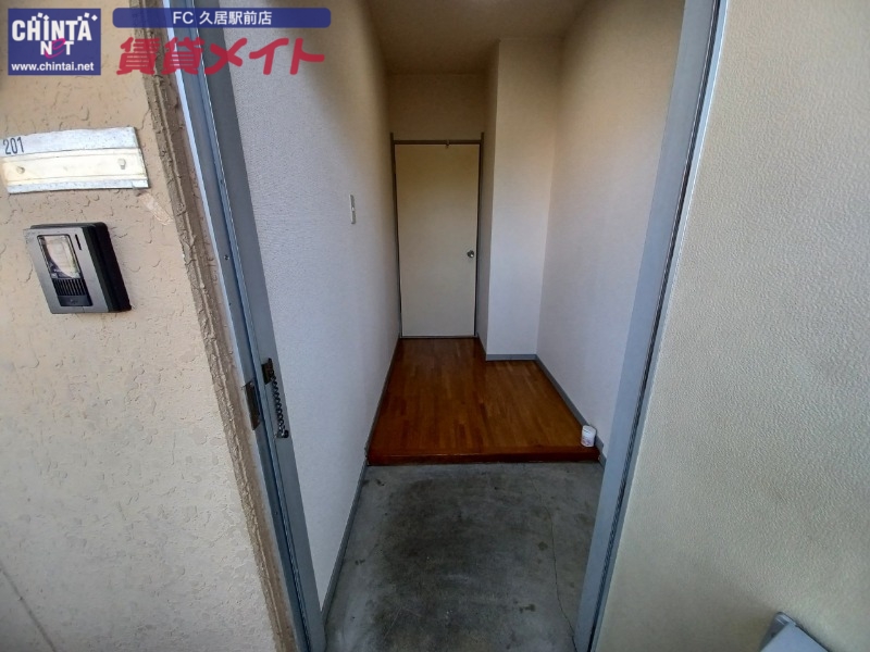 玄関　同型タイプのお写真です