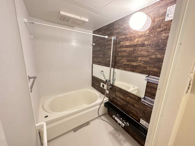 バス・シャワールーム　浴室
