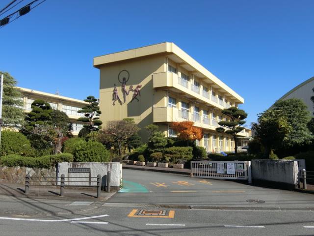 小学校　長泉小学校（小学校）まで610m