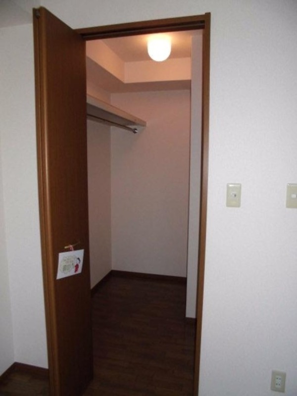 収納　図面と現状に相違がある場合には現状を優先