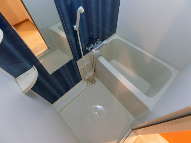 バス・シャワールーム　バス