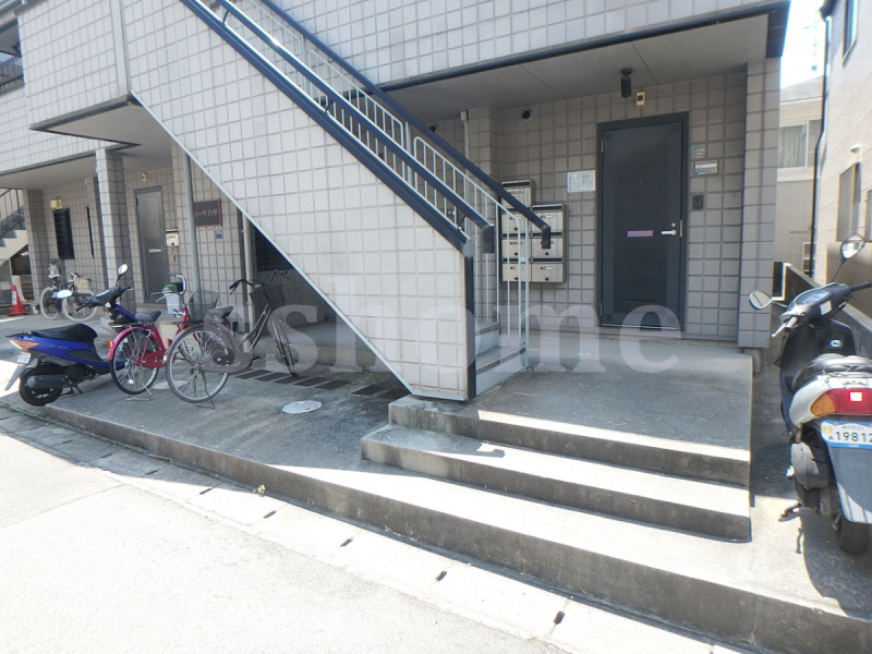 エントランス　建物入口