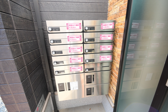 エントランス　集合ポスト