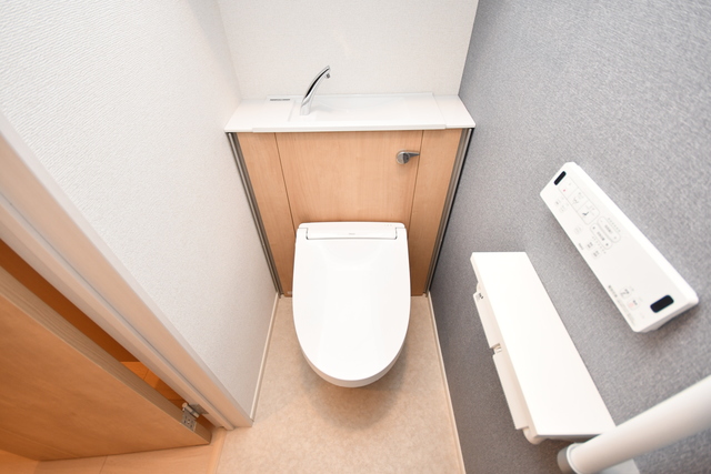 トイレ　トイレ