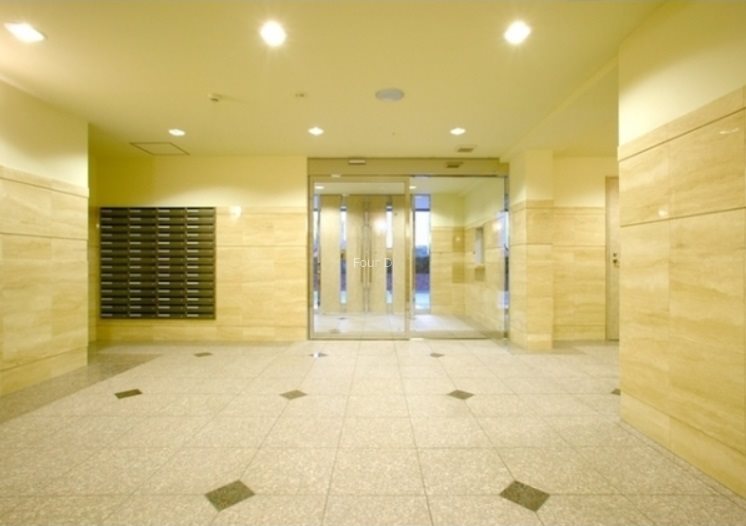 エントランス　★見学予約受付中★