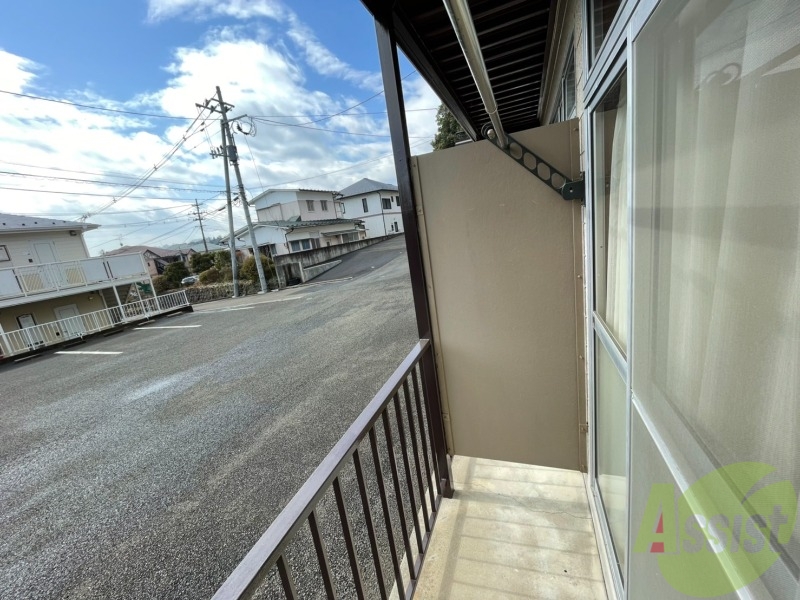 バルコニー　日々の洗濯物干しもコチラでバッチリです。