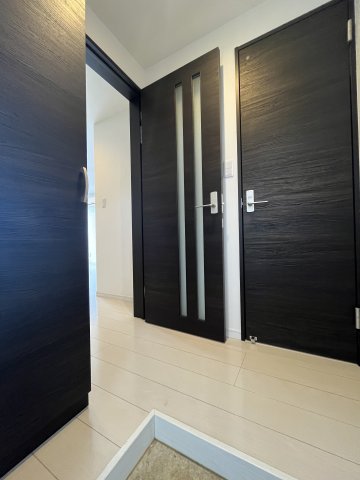 玄関　※別号室参考写真