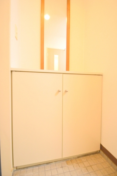 収納　シューズボックス