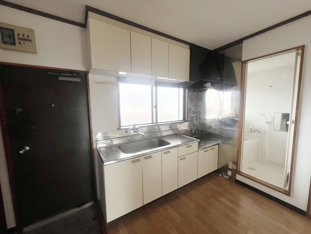 キッチン　※別部屋参考写真です