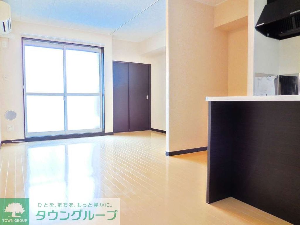 居室・リビング　30平米を超える広々とした居室です。