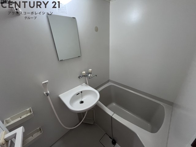 バス・シャワールーム　シンプルで機能的なユニットバスです！